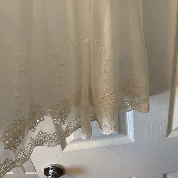 LAURA ASHLEY - CREAM & WHITE DRESS - Picture 4 of 10